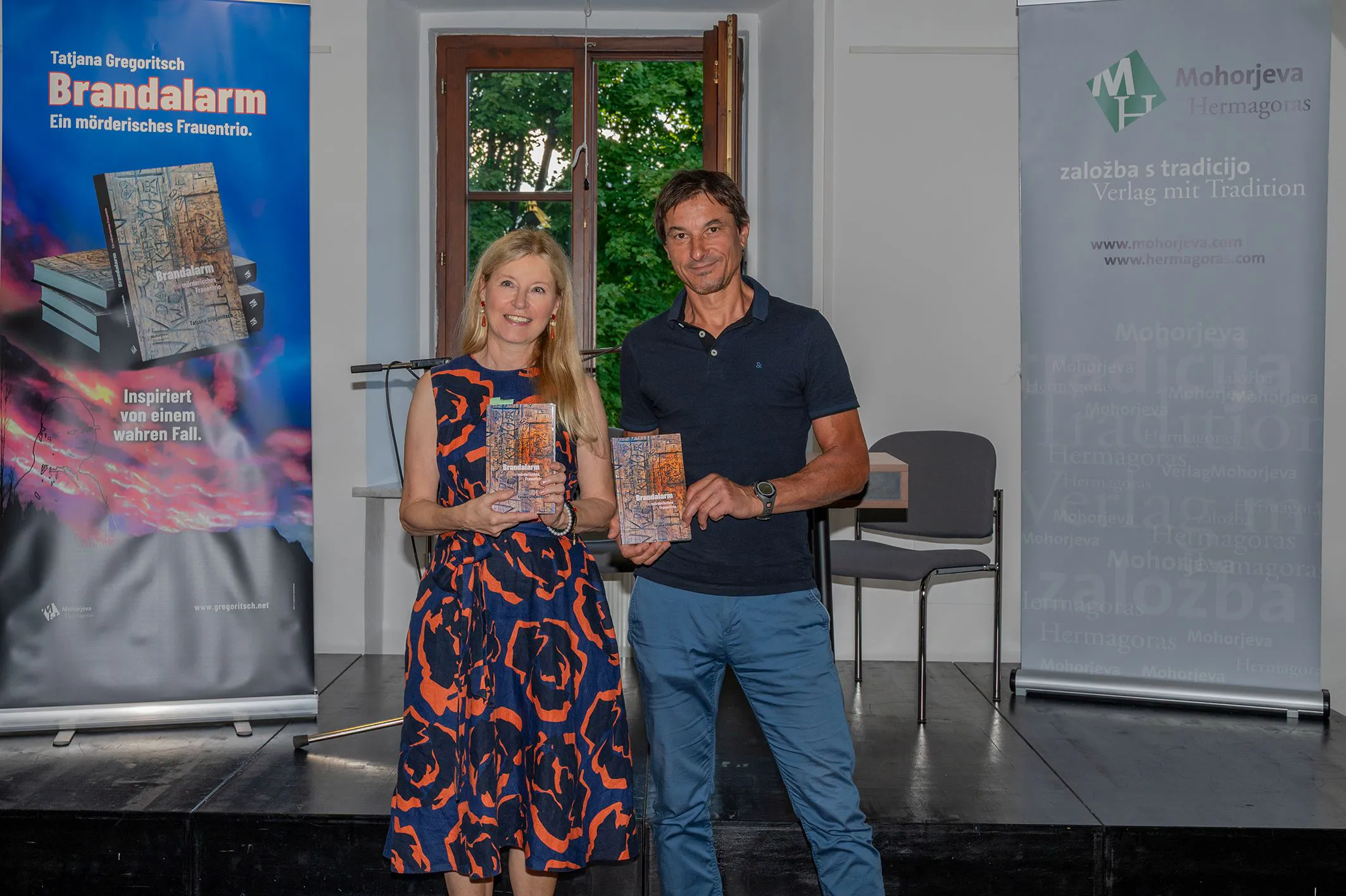 Die Autorin Tatjana Gregoritsch und Verlagsredakteur Adrian Kert